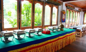 Damchen Resort - Housity