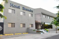 Brandt Ejecutivo Colonial Los Robles Hotels in 