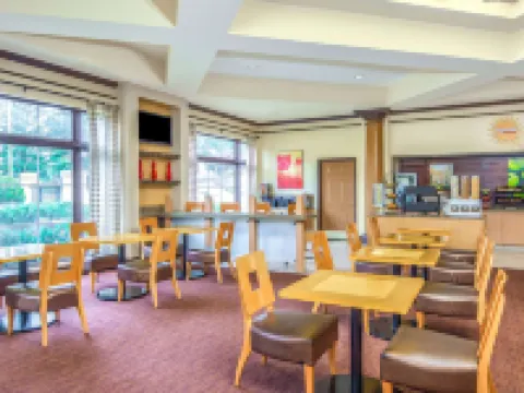 La Quinta Inn & Suites by Wyndham Atlanta Ballpark/Galleria コブのホテル
