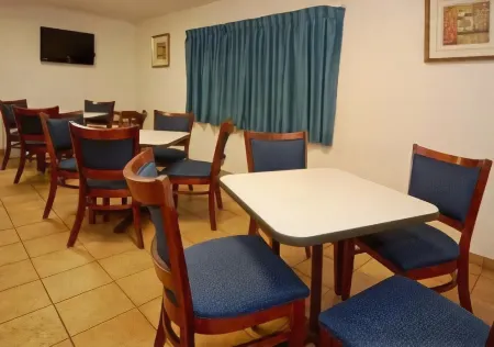 Rodeway Inn at Nevada State Capitol