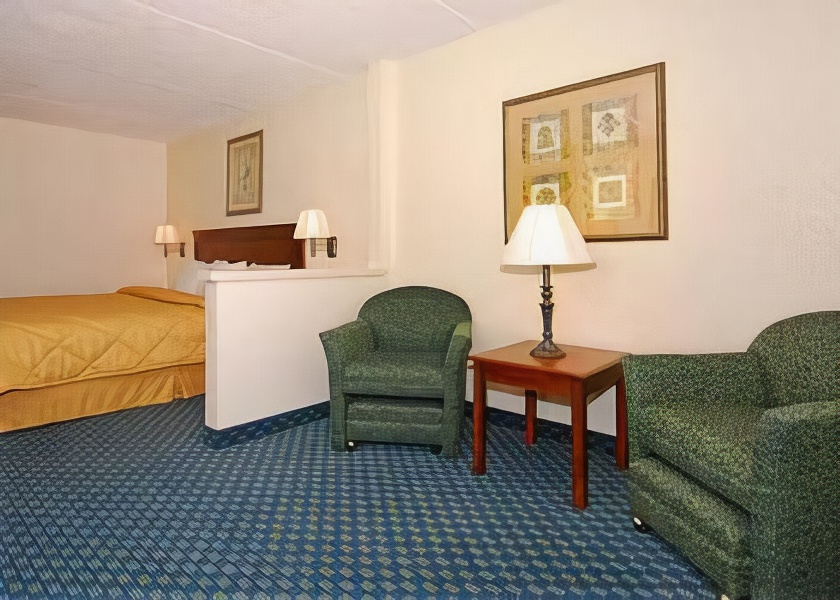 Comfort Inn & Suites San Antonio Airport