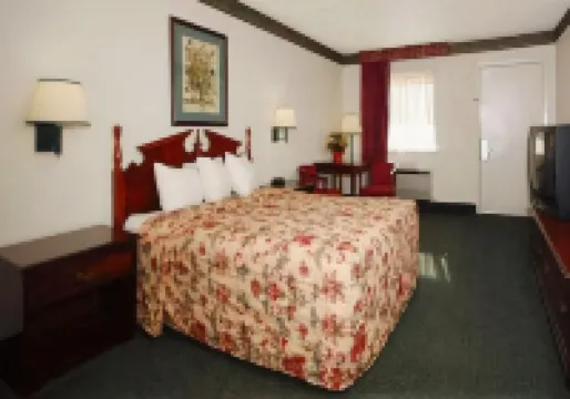 Loyalty Inn Gainesville