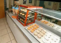 Rodeway Inn Hotels in Elfers