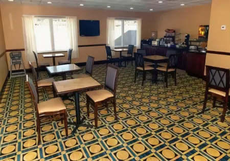 Comfort Inn & Suites Augusta Fort Eisenhower Area