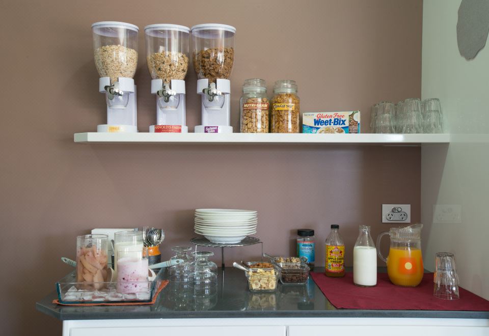 디 아크 스탠리 인테리어