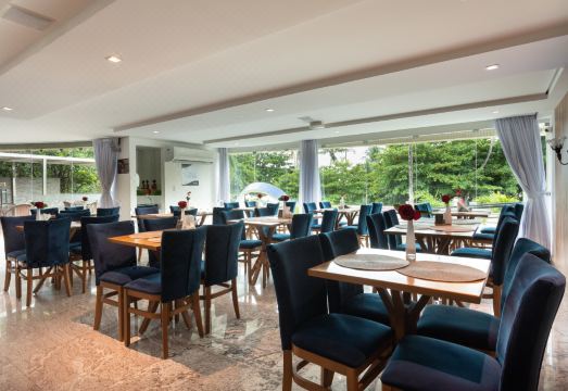 2. 노르 룩소르 카..