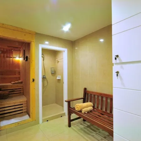 Centre Point Plus Hotel Pratunam