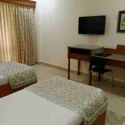 Paramount Inn Rooms