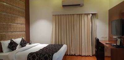 Other Grand Geet Hotel Photo