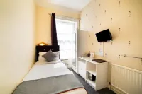 Diamonds Inn Hotels in York