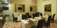 Centrooms House - พร้อมอาหารเช้า