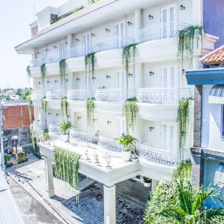 Amalfi Hotel Seminyak
