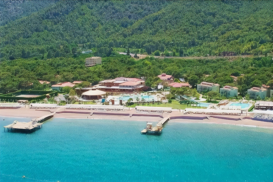 Crystal Flora Beach Resort – All Inclusive
