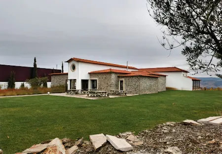 The Manor House Celeirós Отели в г. Саброза