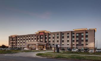 Hampton Inn & Suites Wichita/Airport