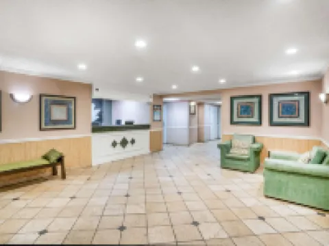 La Quinta Inn & Suites by Wyndham Nashville Franklin フランクリンのホテル