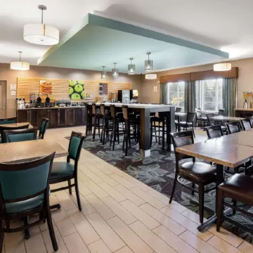 La Quinta Inn & Suites by Wyndham Bellingham