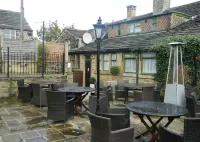 Black Horse Inn Hotels in Cleckheaton