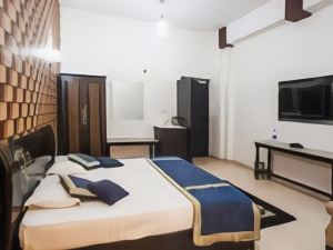 Hotel Luxmi Residency