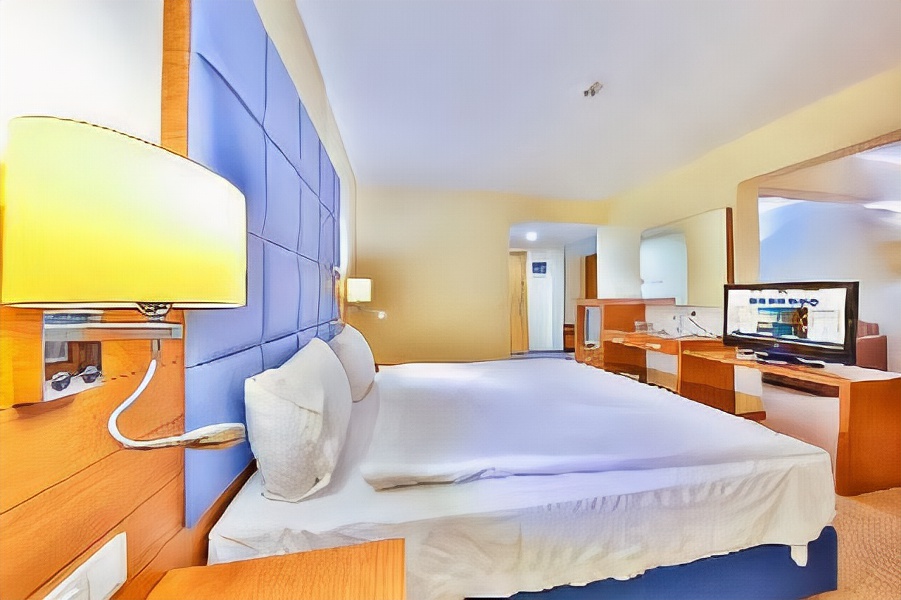 Marina Hotel & Suites Kusadasi