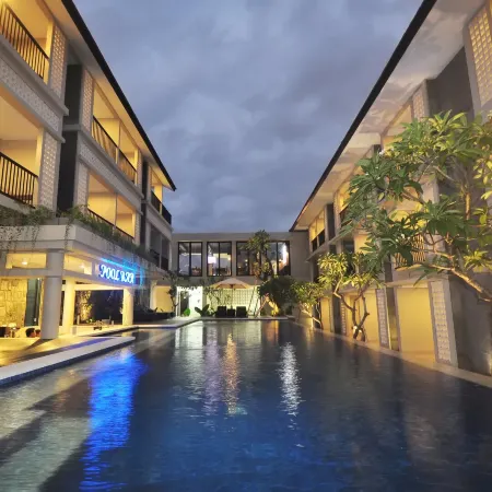 Grand Barong Resort Отели рядом с достопримечательностью «Пляж Кута»