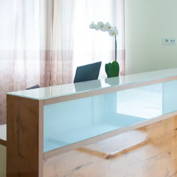 Hotel Isha Отели рядом с достопримечательностью «Хеддерхайм»