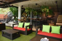 Maneetel Krabi Beachfront