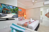 Le Cher du Monde Adults Only