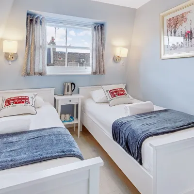 بيت الشباب آستور كينسنجتون Hotels near كنسل رايز