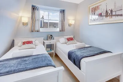 Astor Kensington Hostel