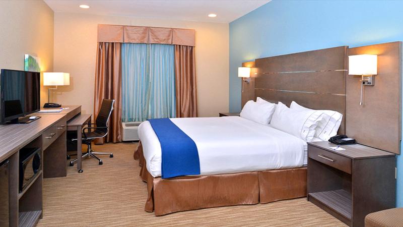 Holiday Inn Express and Suites Schulenburg, an Ihg Hotel