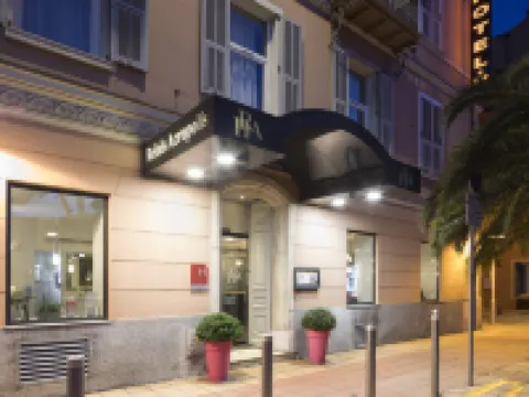 Hôtel Relais Acropolis ニースのホテル