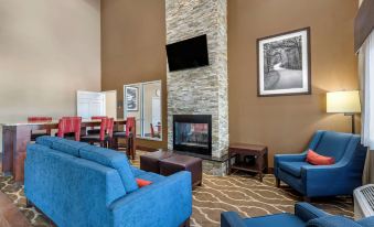 Comfort Suites Terre Haute University Area