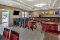 Comfort Suites - breakfast