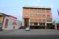 Grand Hotel Nawanshahr Hôtels à : Shaheed Bhagat Singh Nagar