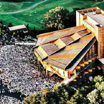Hilton McLean Tysons Corner Hotel Exterior