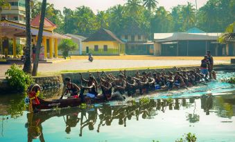 Kumarakom Tharavadu - Heritage Hotel