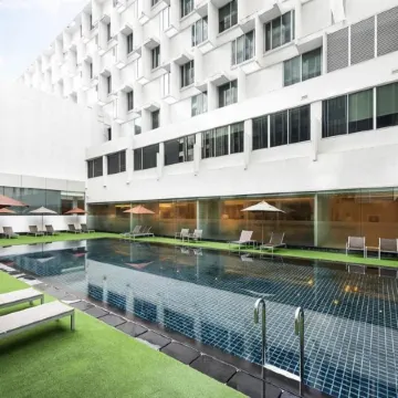 Mandarin Hotel Managed by Centre Point Отели рядом с достопримечательностью «Комплекс Чамчури Сквэр»