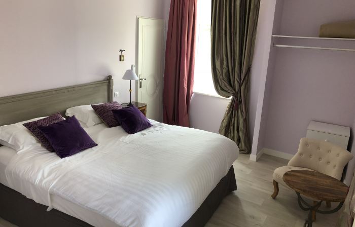 Cottage du Chateau for 4 People – 90 M²- 2 Bedrooms – 2 Bathrooms – Pool