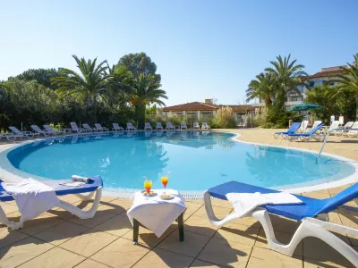 Les Perles de Saint Tropez Hôtels à proximité de : Golf Club de Beauvallon