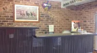Forest Lodge Motor Inn & Restaurant