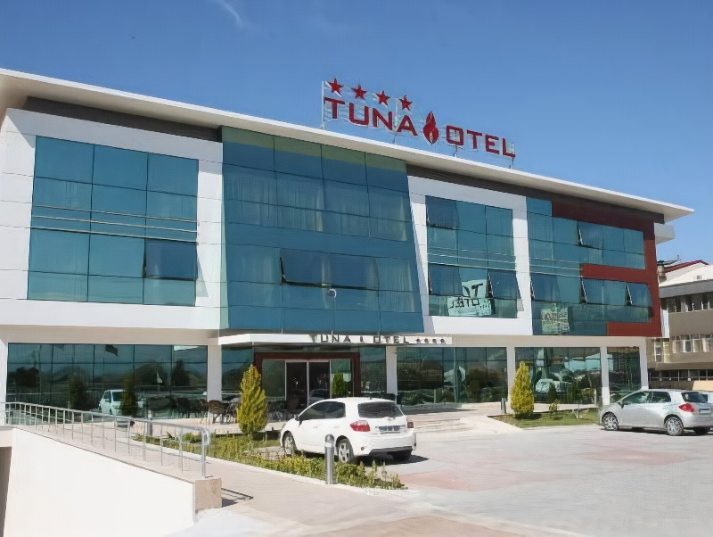 Tuna Hotel