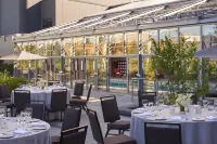 Hilton Toronto Airport Hotel & Suites Hotels in Mississauga