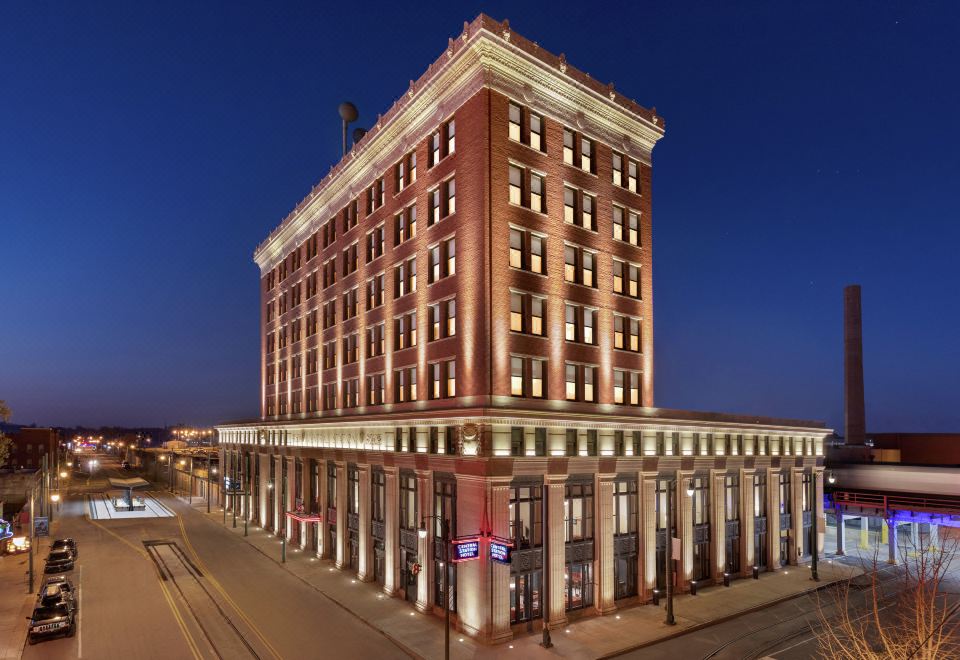 The Central Station Memphis Hotel