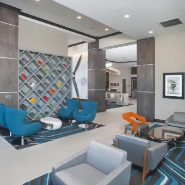Hampton Inn & Suites LAX El Segundo