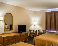 Quality Inn & Suites Bellville - Mansfield Hotels in Bellville