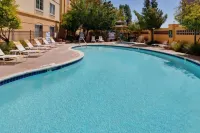 La Quinta Inn & Suites by Wyndham Fremont / Silicon Valley - Pools