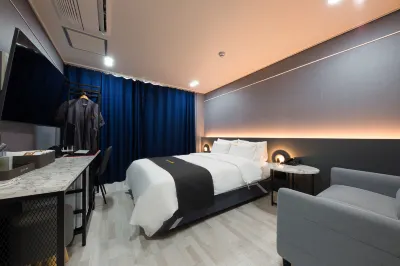 Jeonju Myeongpum Hotel Hotels near Jihaengdang