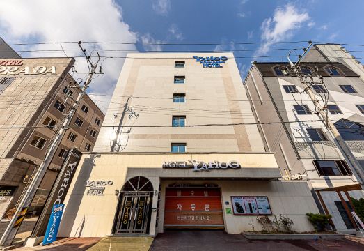 호텔야후 주변 시내 전경 또는 로비 이미지