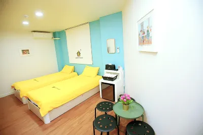 24 Guesthouse Jeonju Hotels in 